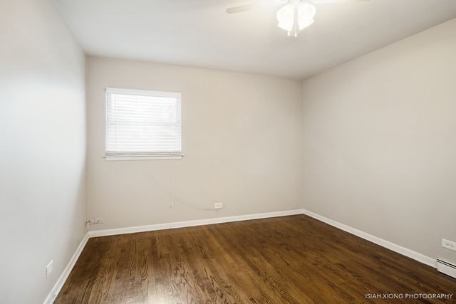 121 Elmwood Drive, Naperville, IL 60540