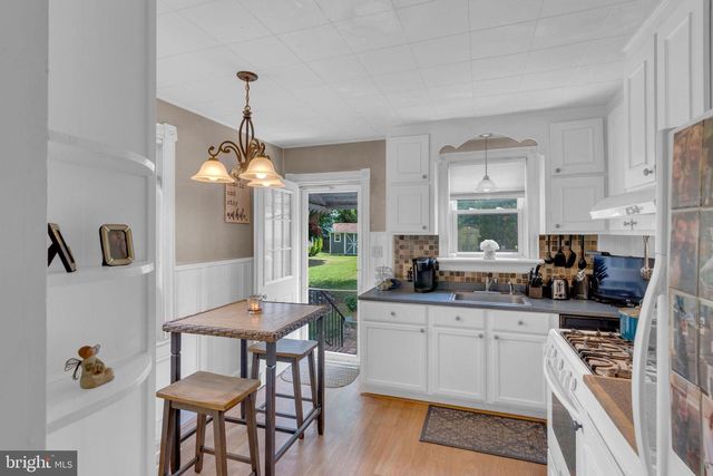 310 E 3RD ST, Moorestown, NJ 08057