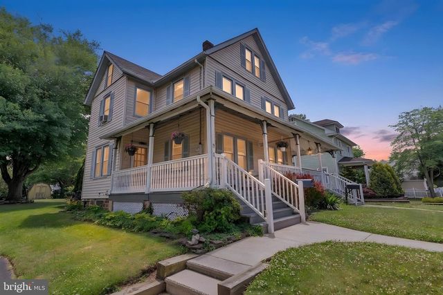 310 E 3RD ST, Moorestown, NJ 08057