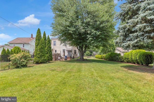 310 E 3RD ST, Moorestown, NJ 08057