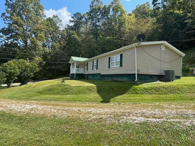 70 Spruce Pine Road, Woollum, KY 40906