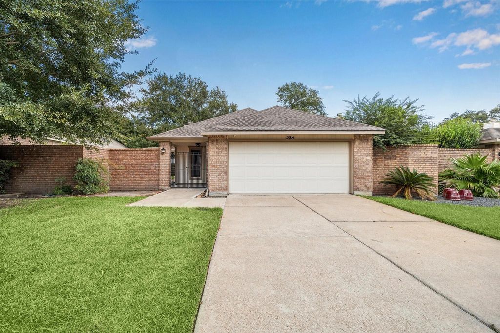 3314 Cape Forest Drive, Kingwood, TX 77345