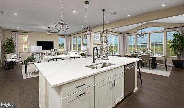 2083 SPRINGVALE DR, Bealeton, VA 22712