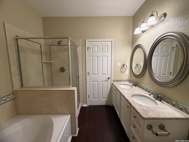 13104 Brook Arbor, San Antonio, TX 78232