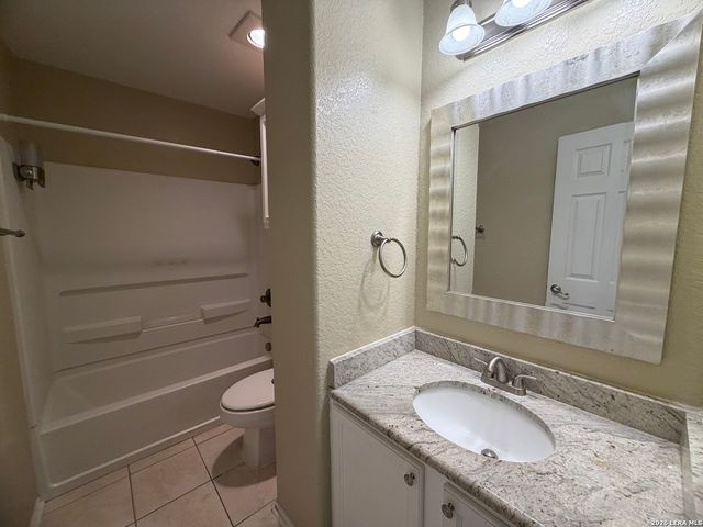 13104 Brook Arbor, San Antonio, TX 78232