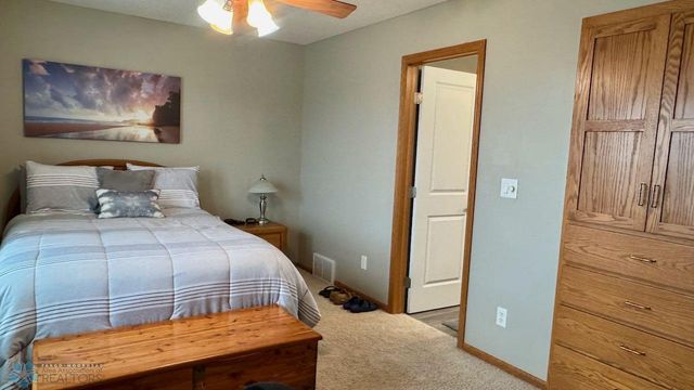 4583 44th Street S, Fargo, ND 58104
