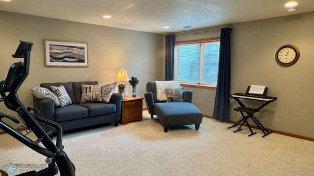 4583 44th Street S, Fargo, ND 58104