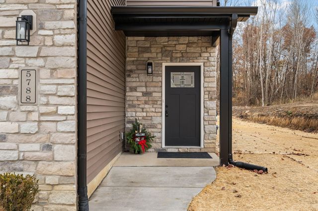 5788 Adams Street, Merrillville, IN 46410