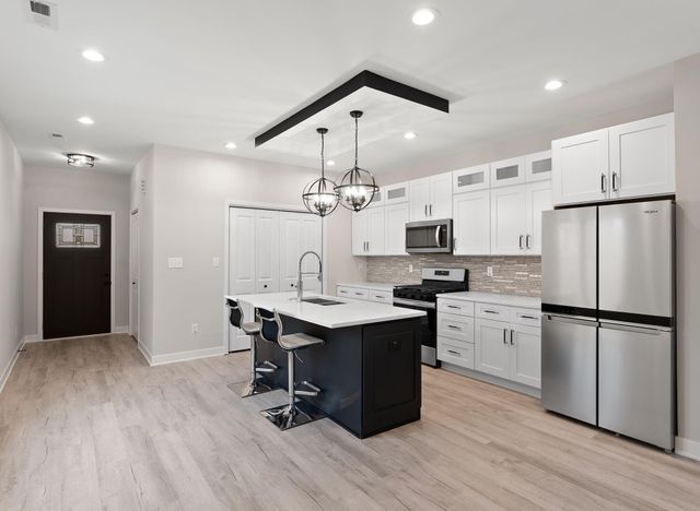 5788 Adams Street, Merrillville, IN 46410