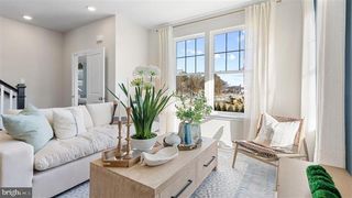 110 BARLETT LN, Harrisburg, PA 17111