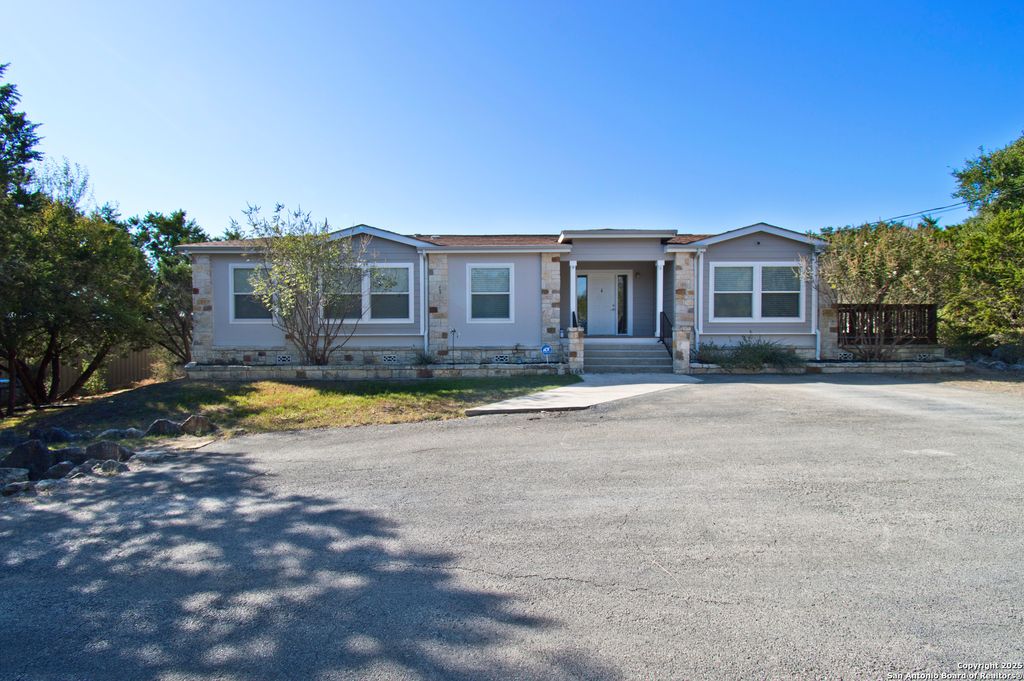 108 Fawn, Spring Branch, TX 78070