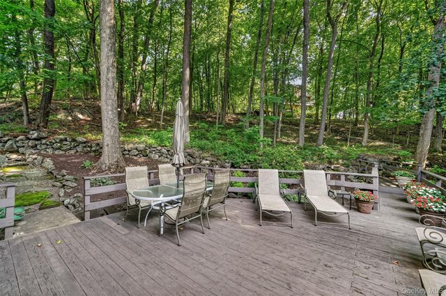 2 McGuire Lane, Croton-on-hudson, NY 10520