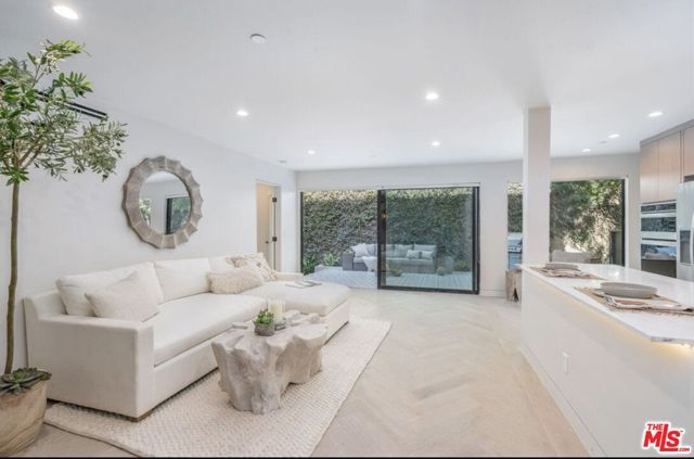 2805 3rd Street 6, Santa Monica, CA 90405