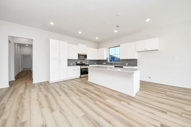 363 Legacy Point A, Sealy, TX 77474