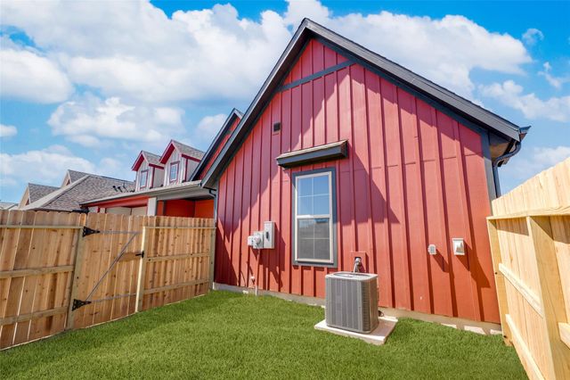 363 Legacy Point A, Sealy, TX 77474