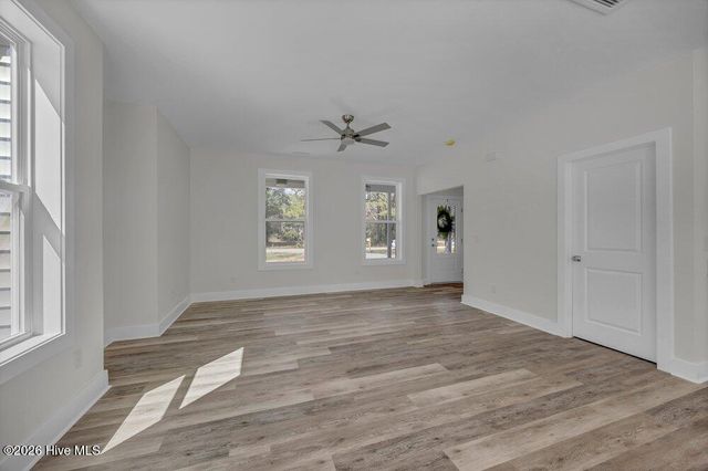 296 Charlestown Road, Southport, NC 28461