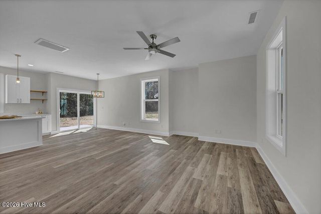 296 Charlestown Road, Southport, NC 28461