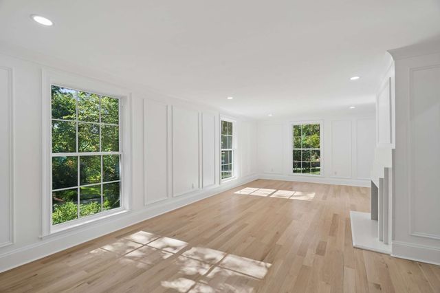 4401 Iroquois Ave, Nashville, TN 37205