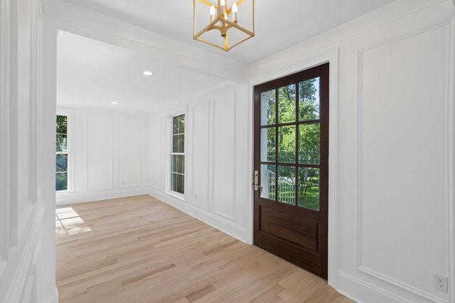 4401 Iroquois Ave, Nashville, TN 37205
