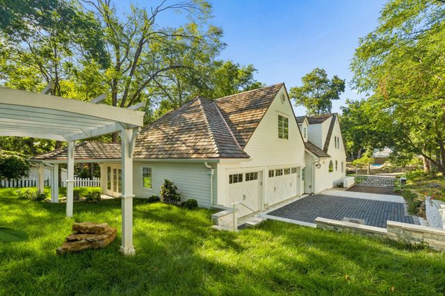 4401 Iroquois Ave, Nashville, TN 37205
