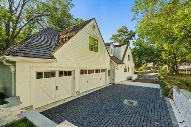 4401 Iroquois Ave, Nashville, TN 37205