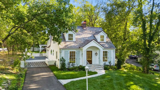 4401 Iroquois Ave, Nashville, TN 37205