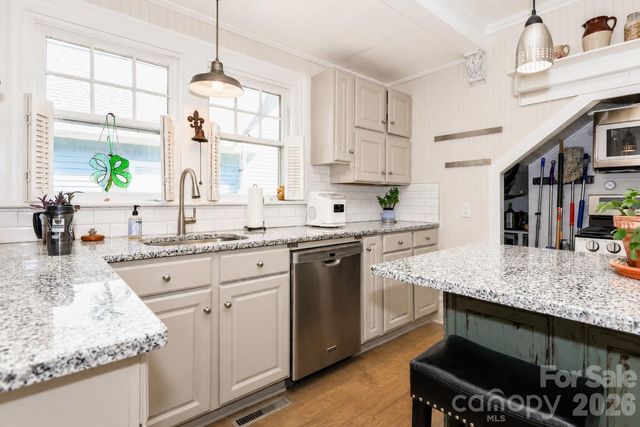235 N Race Street, Statesville, NC 28677