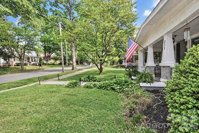 235 N Race Street, Statesville, NC 28677