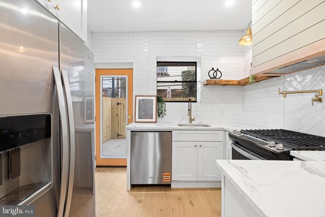 1834 S ROSEWOOD ST, Philadelphia, PA 19145