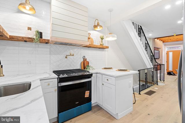 1834 S ROSEWOOD ST, Philadelphia, PA 19145