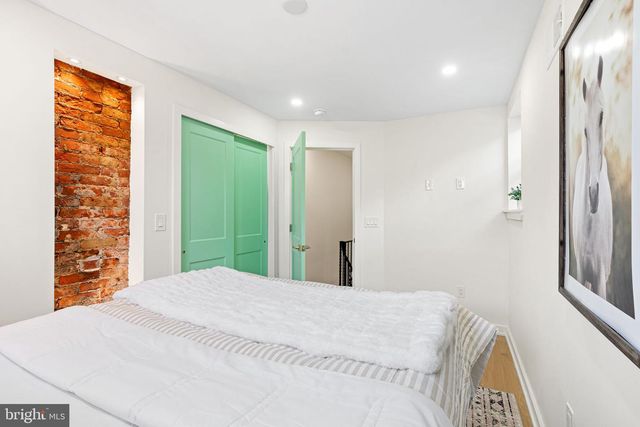 1834 S ROSEWOOD ST, Philadelphia, PA 19145