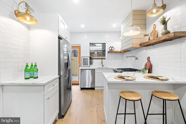 1834 S ROSEWOOD ST, Philadelphia, PA 19145