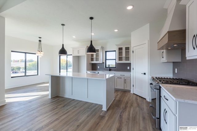 11052 N 173rd Street, Bennington, NE 68007