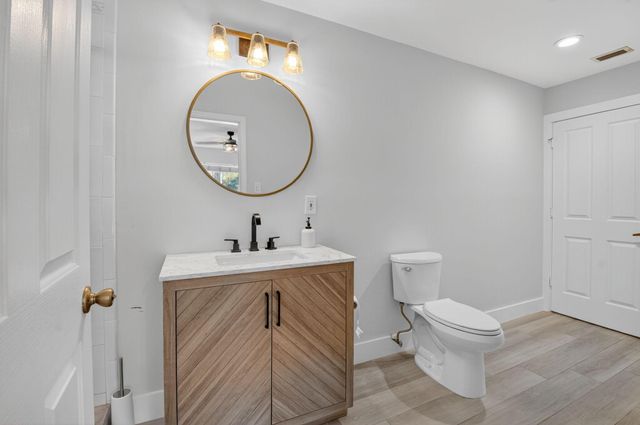 6701 Hillside Lane, Lake Worth, FL 33462