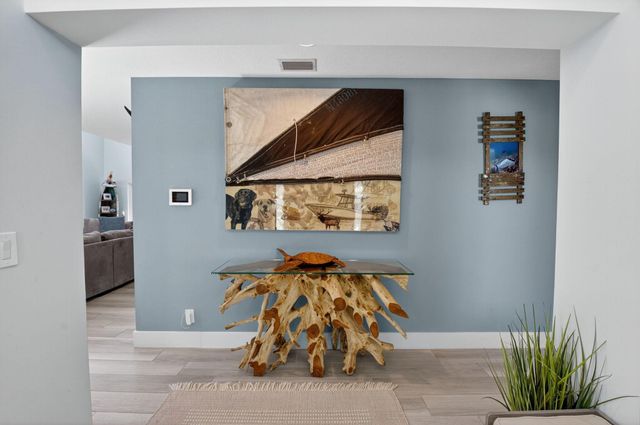 6701 Hillside Lane, Lake Worth, FL 33462