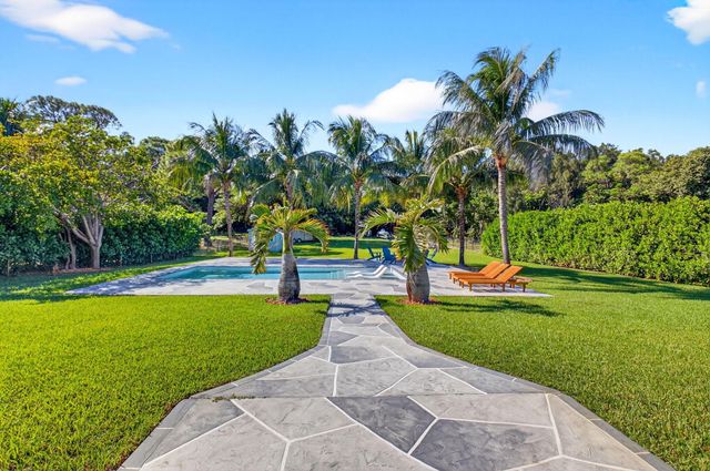 6701 Hillside Lane, Lake Worth, FL 33462