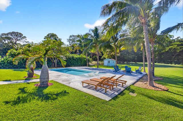 6701 Hillside Lane, Lake Worth, FL 33462