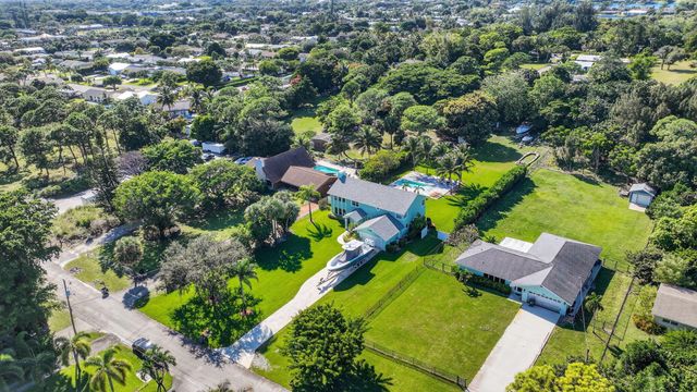 6701 Hillside Lane, Lake Worth, FL 33462