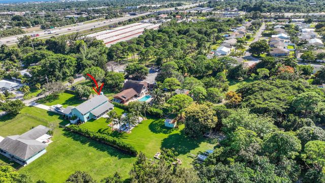 6701 Hillside Lane, Lake Worth, FL 33462