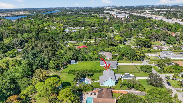 6701 Hillside Lane, Lake Worth, FL 33462