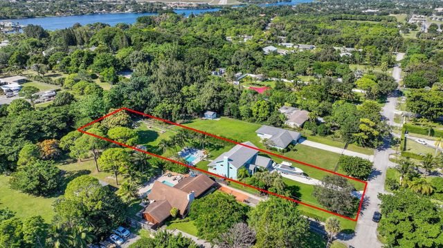 6701 Hillside Lane, Lake Worth, FL 33462