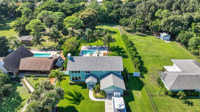 6701 Hillside Lane, Lake Worth, FL 33462