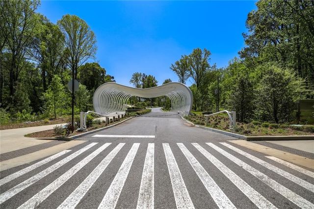 1650 North NW Avenue, Atlanta, GA 30318