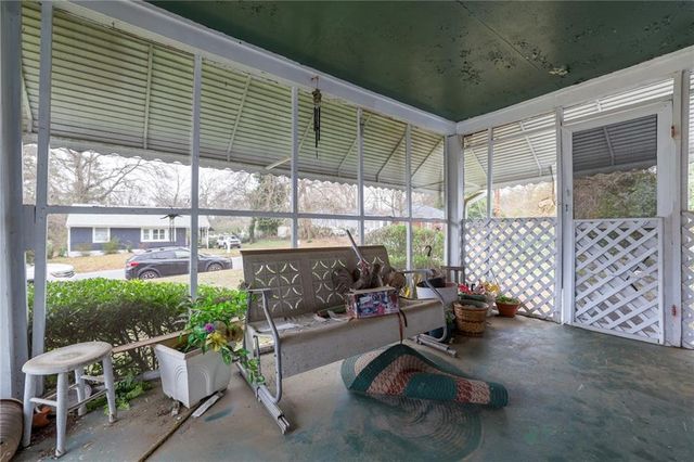 1650 North NW Avenue, Atlanta, GA 30318