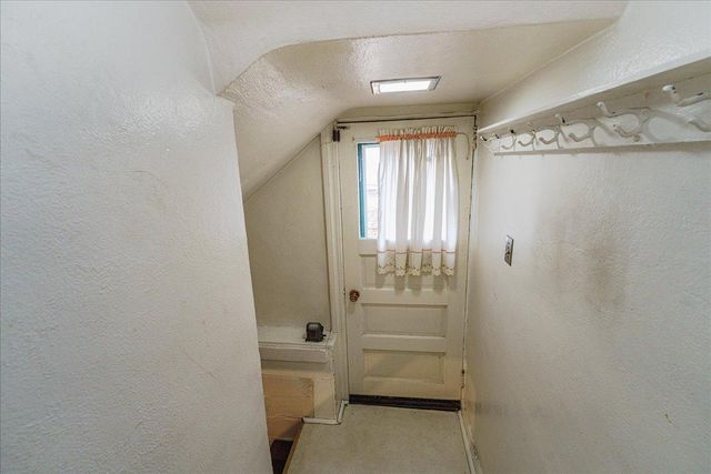 2697 Stillwater Road E, Maplewood, MN 55119