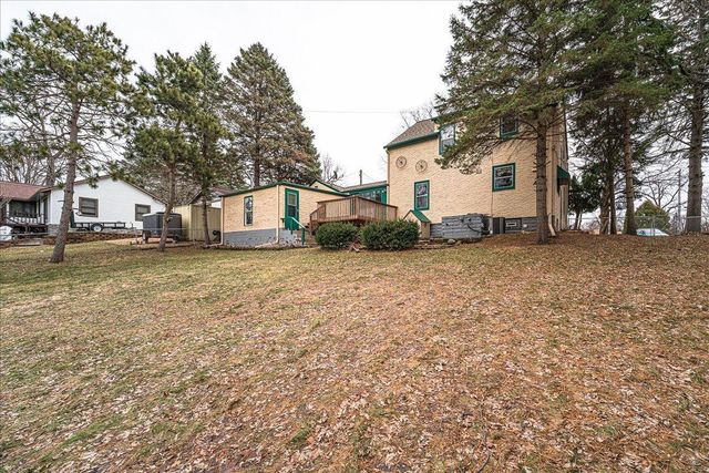 2697 Stillwater Road E, Maplewood, MN 55119