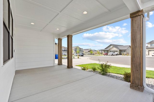 2263 N Summit Ct, Liberty Lake, WA 99019