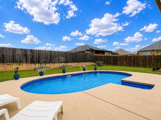 3755 Black Mesa Road, Norman, OK 73071