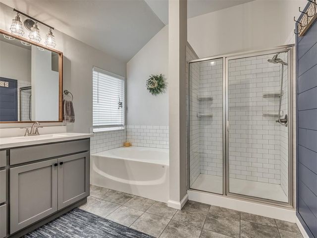 3755 Black Mesa Road, Norman, OK 73071