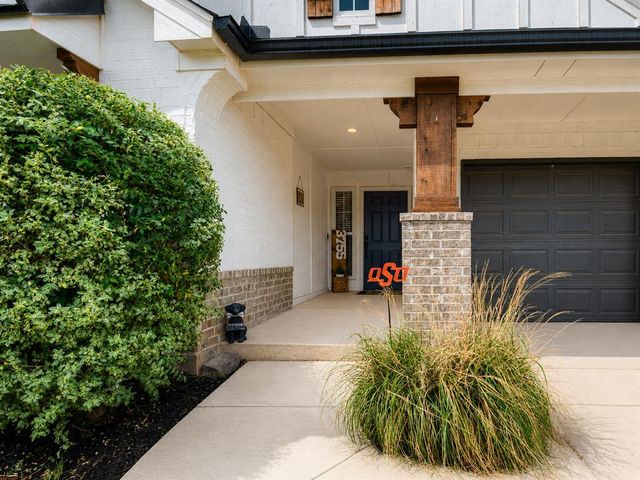 3755 Black Mesa Road, Norman, OK 73071